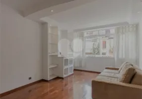 Foto 1 de Sobrado com 4 Quartos à venda, 260m² em Vila Santa Catarina, São Paulo