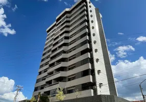 Foto 1 de Apartamento com 3 Quartos à venda, 168m² em Mauricio de Nassau, Caruaru