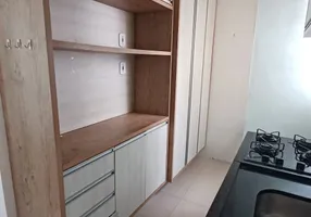 Foto 1 de Apartamento com 3 Quartos para alugar, 70m² em Buraquinho, Lauro de Freitas