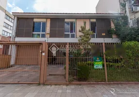 Foto 1 de Casa com 3 Quartos à venda, 361m² em Rio Branco, Porto Alegre