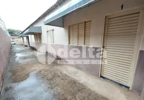Foto 1 de Casa com 2 Quartos à venda, 50m² em Lagoinha, Uberlândia