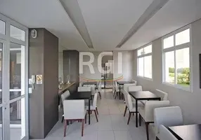 Foto 1 de Apartamento com 3 Quartos à venda, 54m² em Humaitá, Porto Alegre
