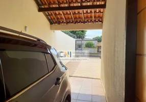 Foto 1 de Casa com 2 Quartos à venda, 142m² em Industrial, Londrina