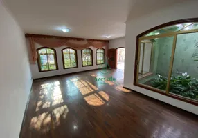 Foto 1 de Casa com 3 Quartos para alugar, 197m² em Vila Rosalia, Guarulhos
