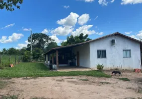 Foto 1 de Fazenda/Sítio com 3 Quartos à venda, 80m² em Zona Rural, Varjão