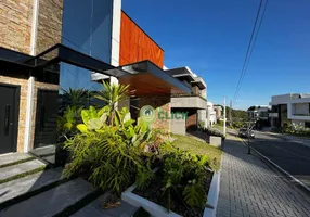 Foto 1 de Casa de Condomínio com 4 Quartos à venda, 253m² em Vila Nova, Joinville