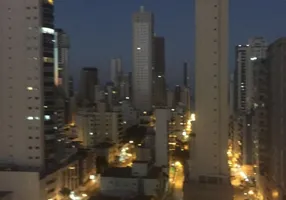 Foto 1 de Apartamento com 3 Quartos para alugar, 120m² em Centro, Balneário Camboriú