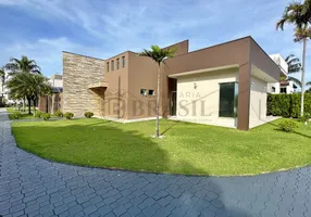 Foto 1 de Casa com 3 Quartos à venda, 244m² em Condominio Esplanada do Sol, Nova Mutum