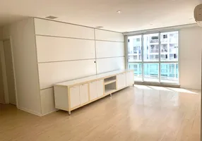 Foto 1 de Apartamento com 4 Quartos para alugar, 152m² em Barra da Tijuca, Rio de Janeiro