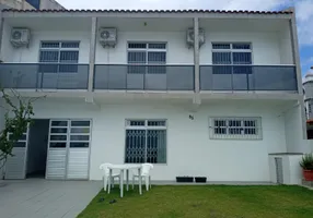 Foto 1 de Sobrado com 3 Quartos para alugar, 120m² em Ingleses do Rio Vermelho, Florianópolis