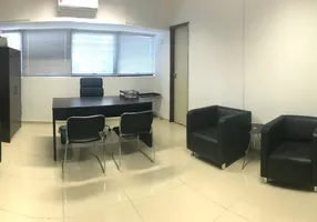 Foto 1 de Sala Comercial para alugar, 139m² em Caminho Das Árvores, Salvador