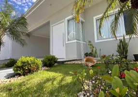 Foto 1 de Casa de Condomínio com 3 Quartos à venda, 158m² em Praia de Fora, Palhoça