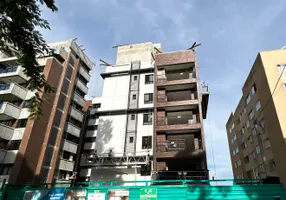 Foto 1 de Apartamento com 2 Quartos à venda, 61m² em Água Verde, Curitiba