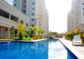 Foto 1 de Apartamento com 2 Quartos para venda ou aluguel, 56m² em Centro, Lauro de Freitas