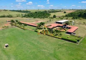 Foto 1 de Fazenda/Sítio com 3 Quartos à venda, 200m² em Jardim Ana Carolina, Jaú