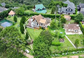 Foto 1 de Casa com 5 Quartos à venda, 660m² em Alto do Capivari, Campos do Jordão