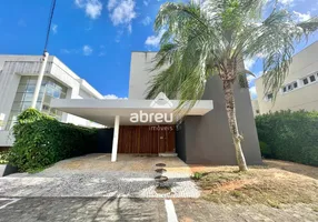 Foto 1 de Casa de Condomínio com 4 Quartos à venda, 240m² em Candelária, Natal