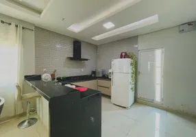 Foto 1 de Casa com 3 Quartos à venda, 140m² em Vila Carmosina, São Paulo