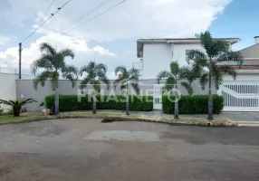 Foto 1 de Casa de Condomínio com 3 Quartos à venda, 299m² em Dois Córregos, Piracicaba