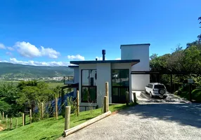 Foto 1 de Casa de Condomínio com 3 Quartos à venda, 280m² em Palhocinha, Garopaba