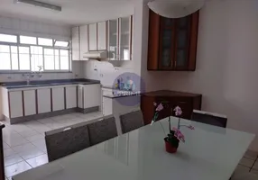 Foto 1 de Sobrado com 3 Quartos à venda, 174m² em Campestre, Santo André