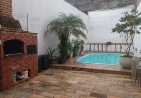 Foto 1 de Sobrado com 4 Quartos à venda, 200m² em Jardim Jovaia, Guarulhos