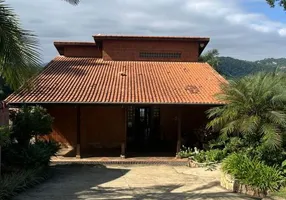 Foto 1 de Fazenda/Sítio com 5 Quartos à venda, 2400m² em Almeida Prado, Igaratá