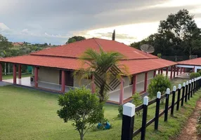 Foto 1 de Fazenda/Sítio com 4 Quartos à venda, 450m² em Jundiacanga, Aracoiaba da Serra