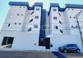 Foto 1 de Apartamento com 2 Quartos para venda ou aluguel, 55m² em Cidade Jardim, São Carlos