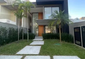 Foto 1 de Casa com 4 Quartos à venda, 350m² em Barra da Tijuca, Rio de Janeiro