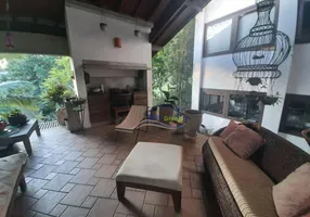 Foto 1 de Casa de Condomínio com 3 Quartos à venda, 620m² em Granja Viana, Cotia