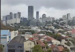 Foto 1 de Apartamento com 2 Quartos à venda, 70m² em Vila Madalena, São Paulo