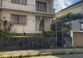 Foto 1 de Casa com 5 Quartos à venda, 240m² em Pio X, Caxias do Sul