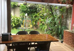 Foto 1 de Casa com 4 Quartos à venda, 380m² em City America, São Paulo