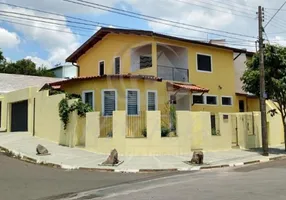 Foto 1 de Sobrado com 4 Quartos à venda, 230m² em Jardim Quarto Centenário, Campinas