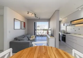 Foto 1 de Apartamento com 2 Quartos à venda, 144m² em Cristo Rei, Curitiba