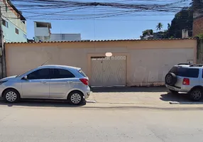 Foto 1 de Casa com 4 Quartos à venda, 200m² em Cabuis, Nilópolis