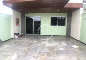 Foto 1 de Casa com 4 Quartos à venda, 150m² em Vila Blanche, Cabo Frio