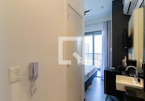 Foto 1 de Apartamento com 1 Quarto para alugar, 15m² em Aclimação, São Paulo