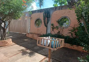 Foto 1 de Casa com 4 Quartos à venda, 148m² em Vila Ipiranga, Campo Grande