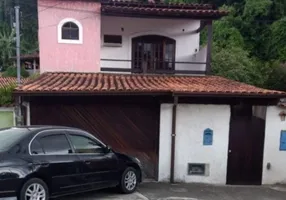 Foto 1 de Casa com 3 Quartos à venda, 392m² em Maceió, Niterói