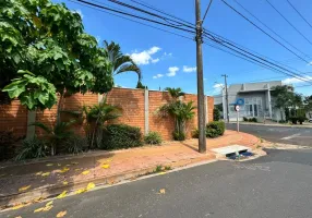Foto 1 de Casa com 4 Quartos à venda, 415m² em Jardim Vale das Rosas, Araraquara