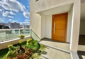 Foto 1 de Casa com 4 Quartos à venda, 216m² em Nova Gameleira, Belo Horizonte