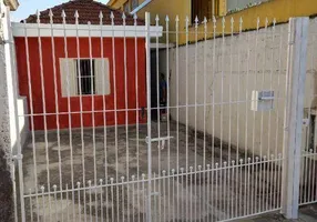 Foto 1 de Casa com 3 Quartos para alugar, 200m² em Vila Antonieta, São Paulo