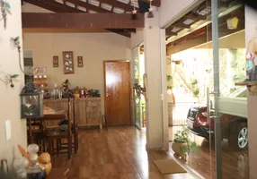 Foto 1 de Casa com 4 Quartos à venda, 325m² em Residencial California, Santo Antônio de Goiás