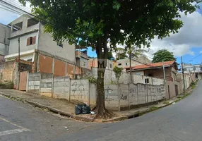 Foto 1 de Lote/Terreno à venda, 227m² em Independência, Belo Horizonte