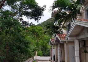 Foto 1 de Casa de Condomínio com 2 Quartos à venda, 140m² em Cigarras, São Sebastião