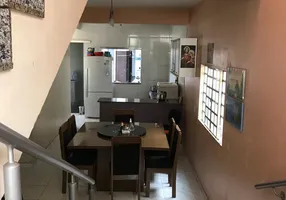 Foto 1 de Casa com 4 Quartos à venda, 180m² em Setor Habitacional Vicente Pires, Brasília