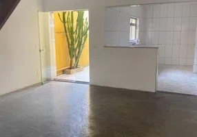 Foto 1 de Sobrado com 3 Quartos à venda, 120m² em Mirandópolis, São Paulo