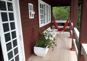 Foto 1 de Casa de Condomínio com 3 Quartos à venda, 181m² em Sapê, Niterói